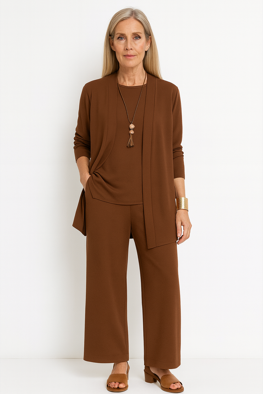 Set Bianca 2 pezzi + Cardigan in regalo